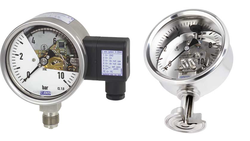 El manómetro y termómetro en agua fría en la tubería del sistema